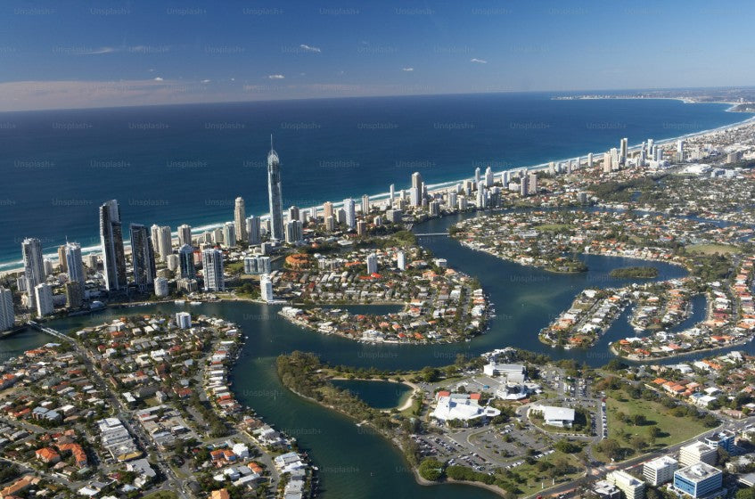 Gold Coast Homestay Collection ~ 🌞 Study in paradise!